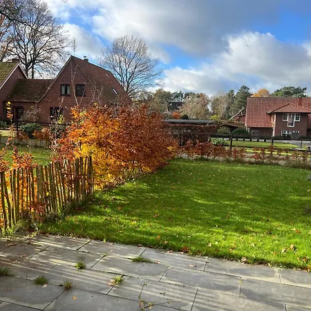 Апартаменты Brauel Am Nordpfad Zevener Geest - Ruhige, Moderne 2 Wohnung, Ladestation, Parkplatz, Wlan, Garten Цевен