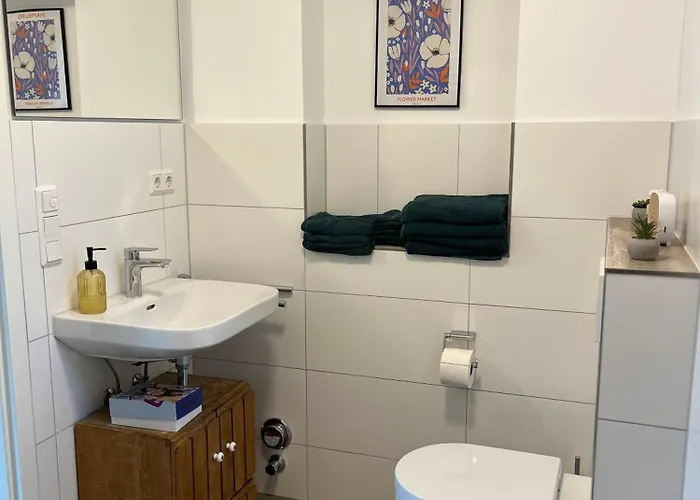 Brauel Am Nordpfad Zevener Geest - Ruhige, Moderne 2 Wohnung, Ladestation, Parkplatz, Wlan, Garten شقة زيفين